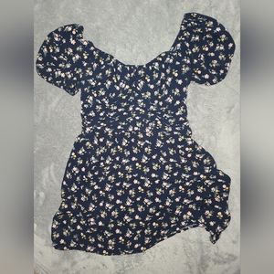cute floral hollister dress :)